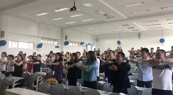 4、郭敬峰老师受邀吉林大学分享MTP卓越经理实战管理提升班《塑造员工阳光心态》.jpg