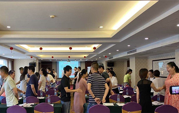 6.郭敬峰授課浙江財經(jīng)大學《職業(yè)情商EQ與陽光心態(tài)》.jpg