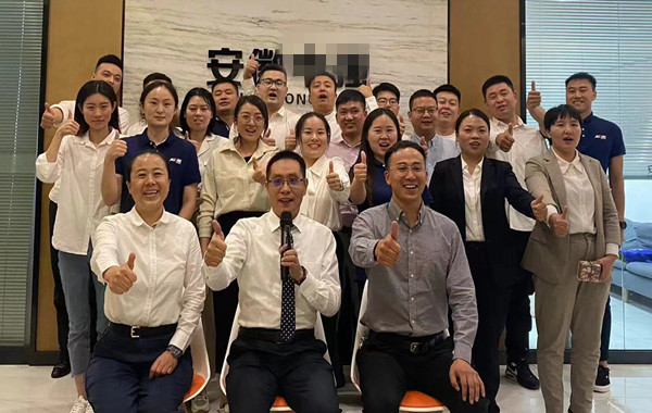 郭敬峰老師授課某集團(tuán)《職業(yè)素養(yǎng)與管理心理學(xué)》新聞圖??.jpg