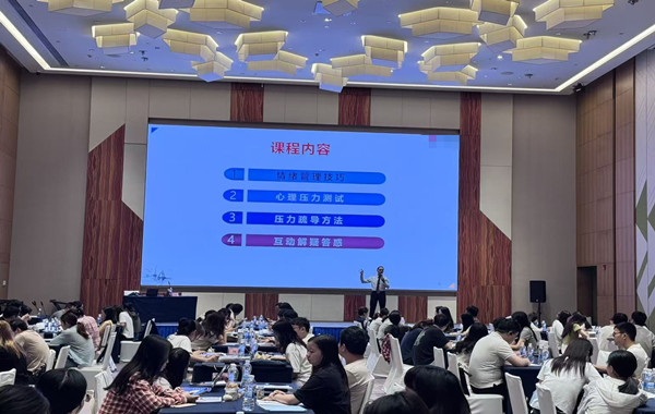 ʦڿй輯šѹ�?-600 (2).jpg